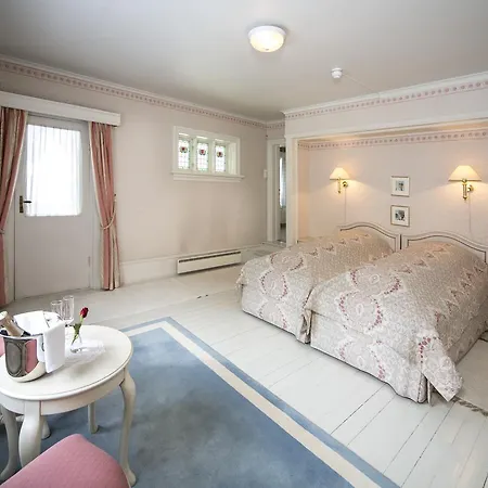 Admini Hotel