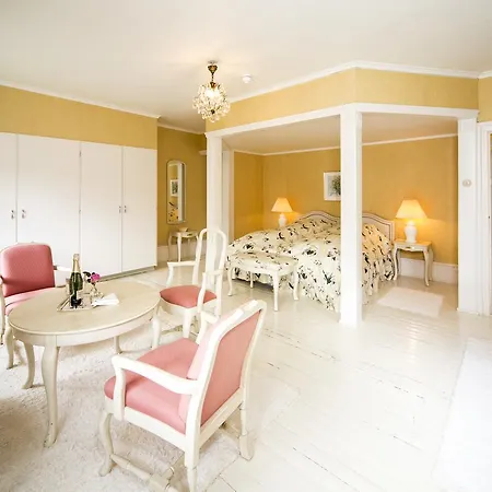 Admini Hotel