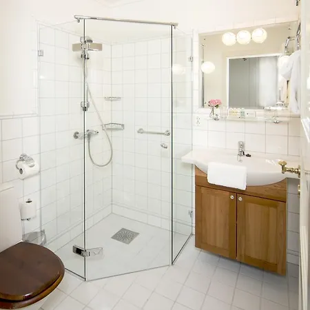 Hotel Admini *